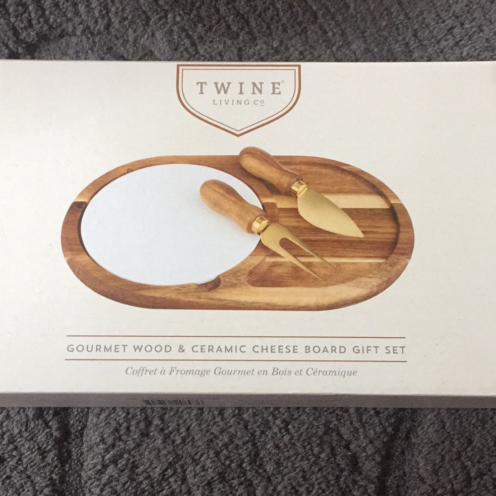 Wood and ceramic cheese board